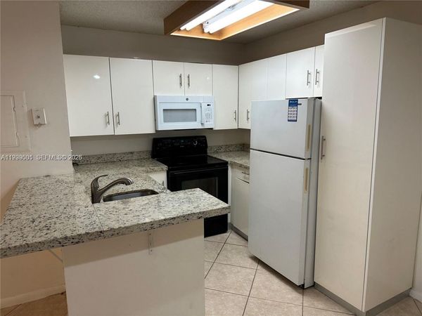 951 Lyons Rd, Unit 6103, Coconut Creek, FL 33063