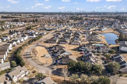 700 Willingham Dr. photo 4