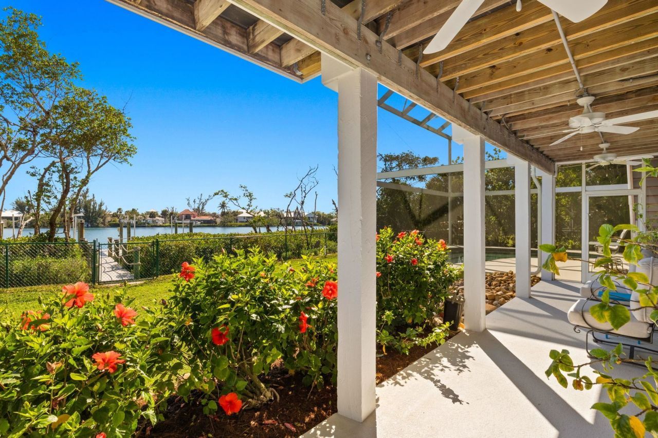 2400 Los Colony Rd, Sanibel, FL 33957 Photo