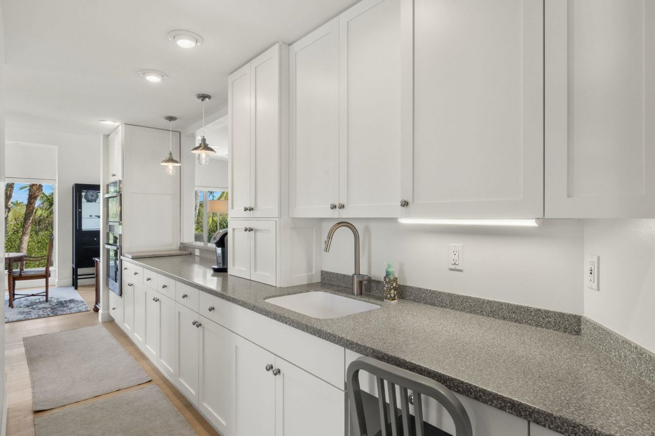 2400 Los Colony Rd, Sanibel, FL 33957 Photo