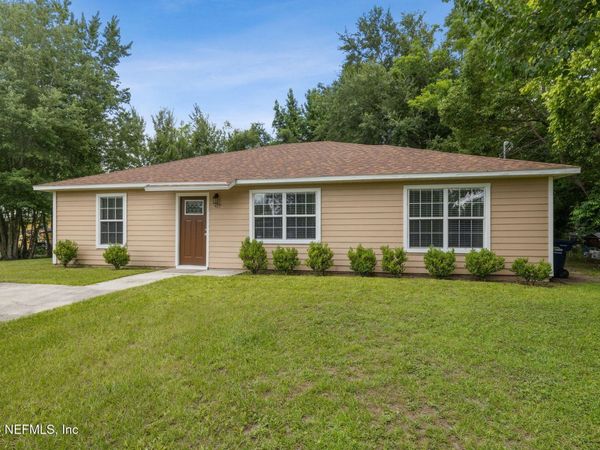 423 SOUTH Boulevard, Macclenny, FL 32063