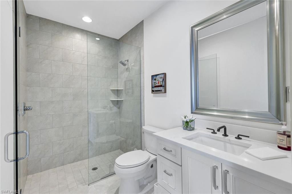 27571 Riverbank Dr , Bonita Springs, FL 34134 Photo