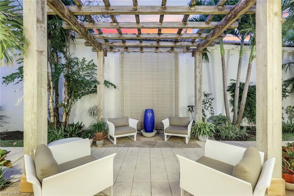 27571 Riverbank Dr , Bonita Springs, FL 34134 Photo