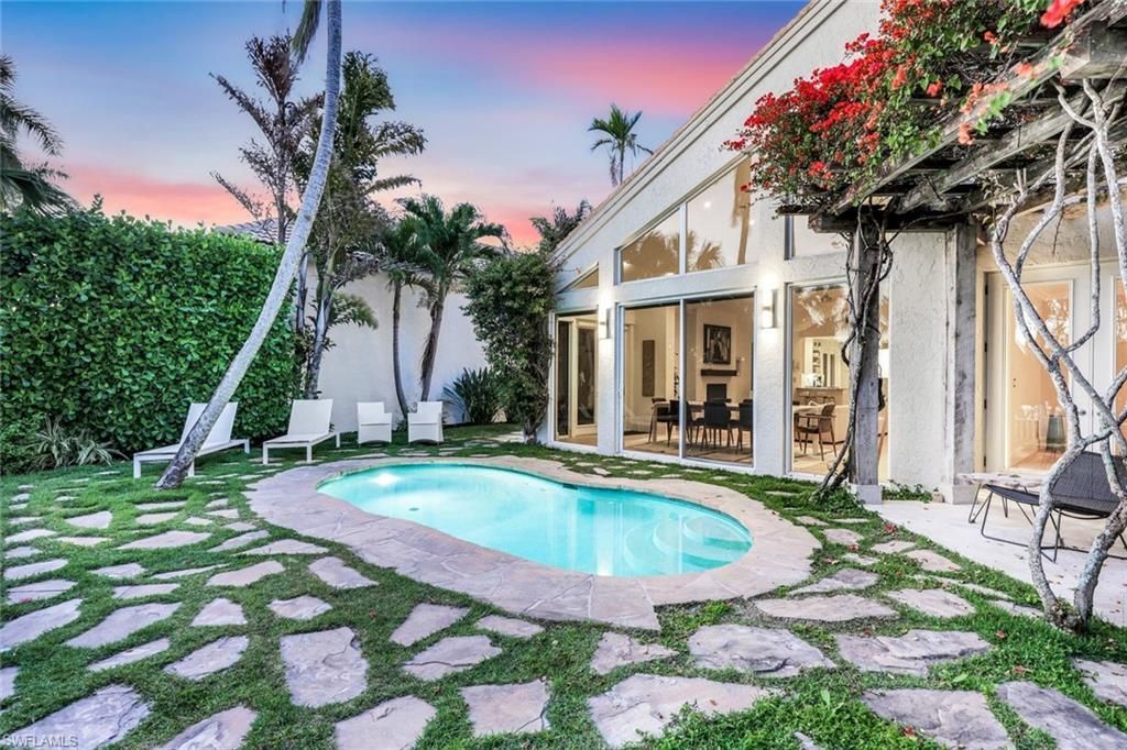 27571 Riverbank Dr , Bonita Springs, FL 34134 Photo