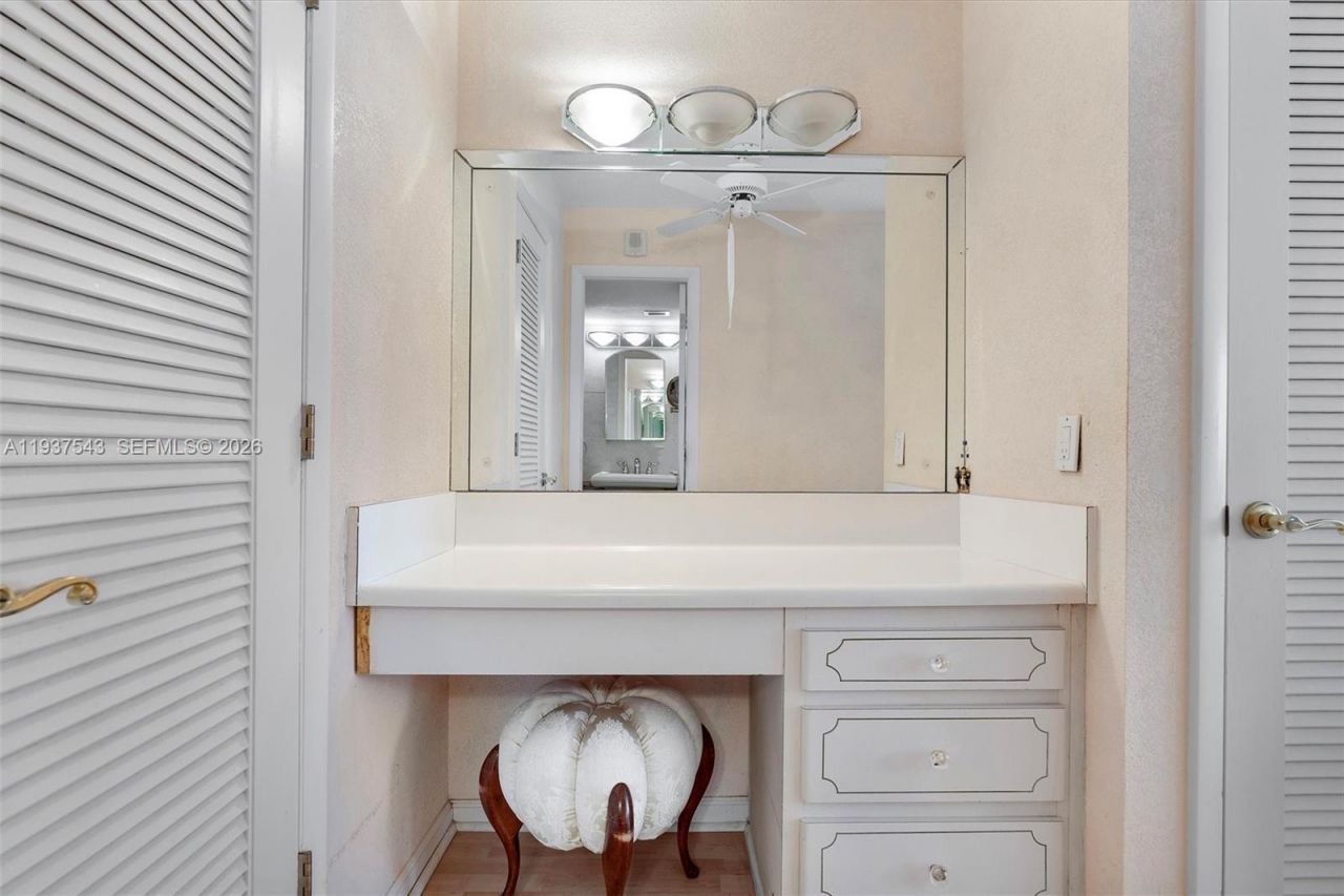 1849 S Ocean Dr, Unit 1412, Hallandale Beach, FL 33009 Photo