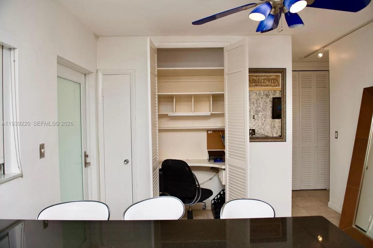 1420 Pennsylvania Ave, Unit 210, Miami Beach, FL 33139 Photo