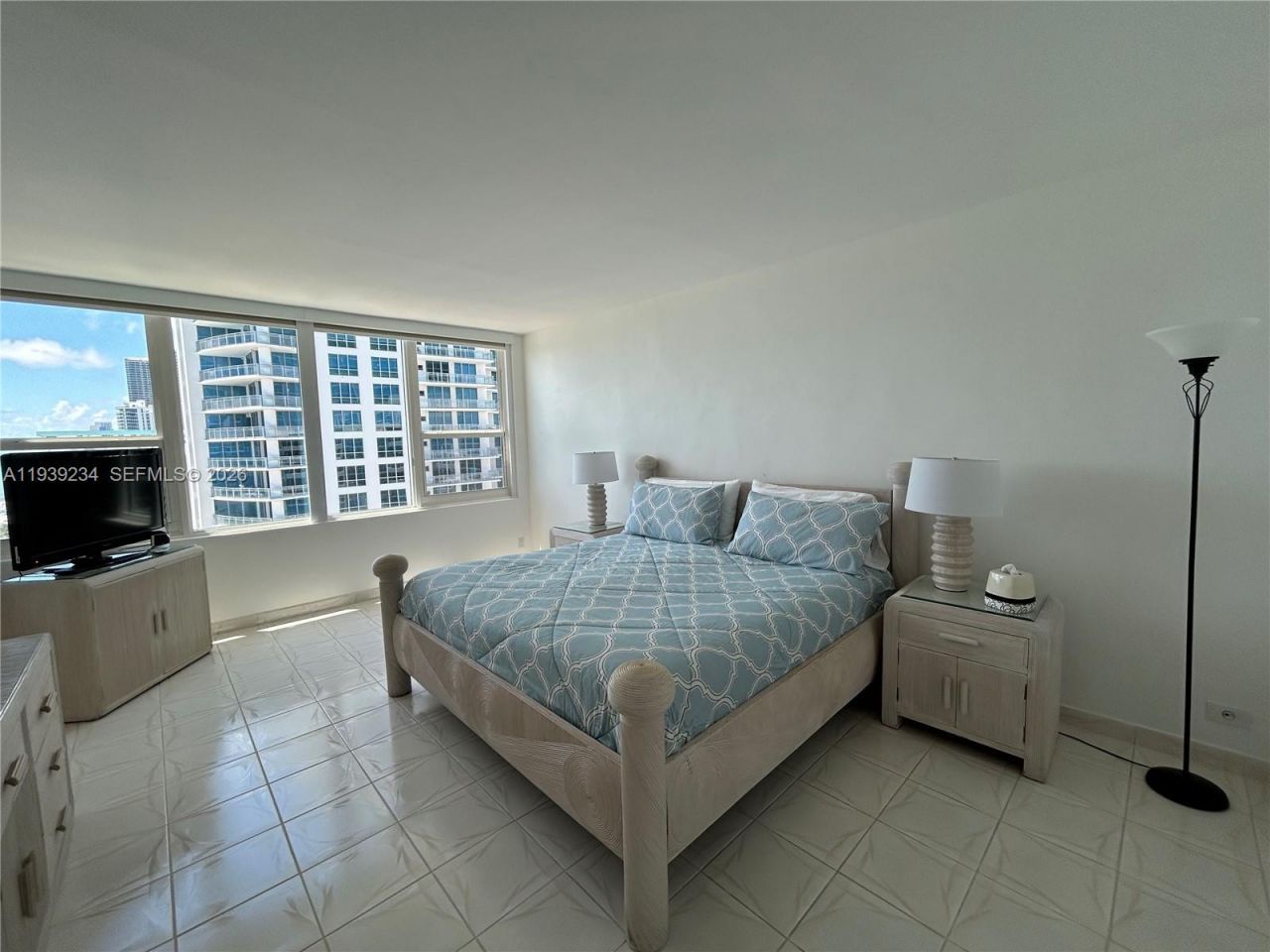 3505 S Ocean Dr, Unit 1514, Hollywood, FL 33019 Photo