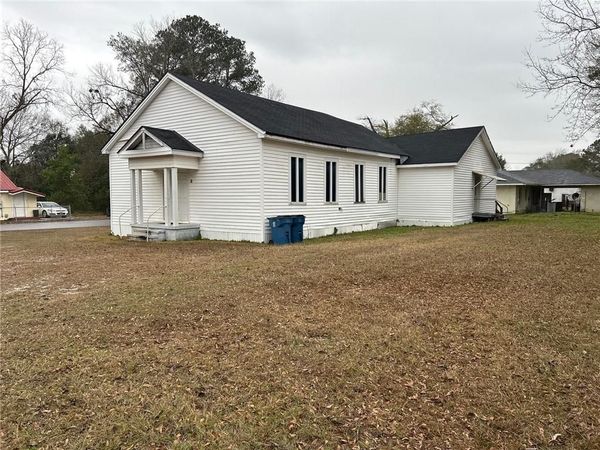 325 Midway Street, Jackson, AL 36545