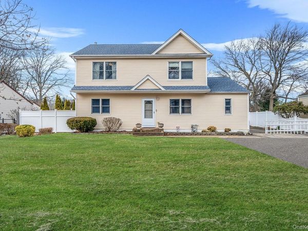 777 Johnson Avenue, Ronkonkoma, NY 11779