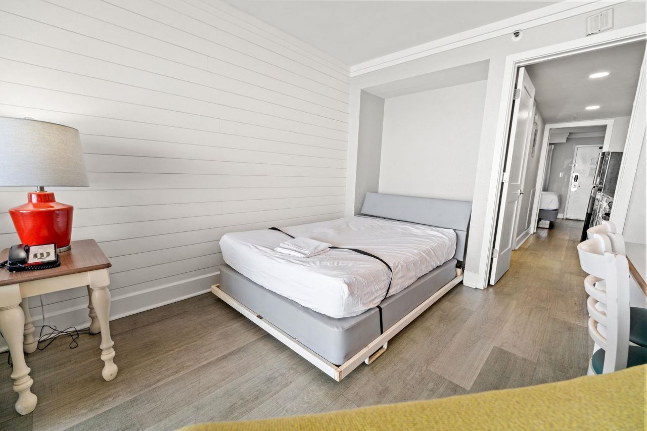 7200 N Ocean Blvd. Photo 17