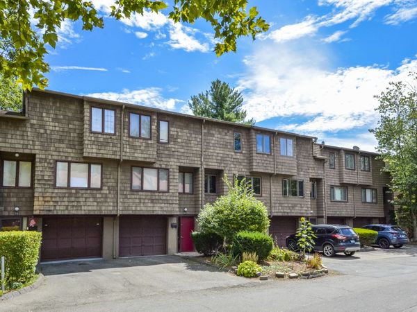 32 Towne House, Unit 32, Hamden, CT 06514