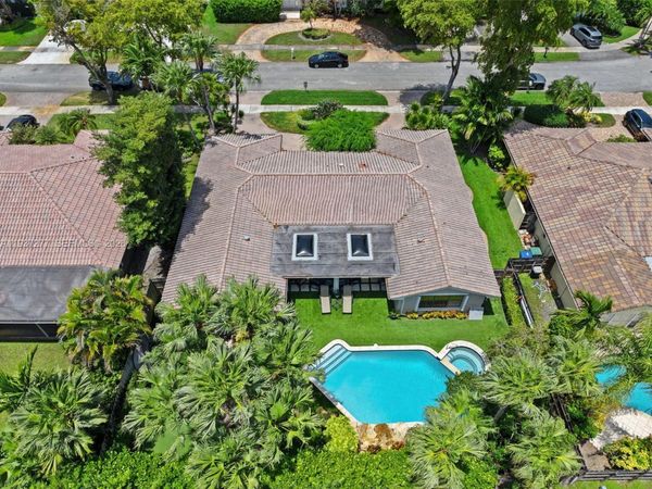 2100 NE 211th Ter., Miami, FL 33179