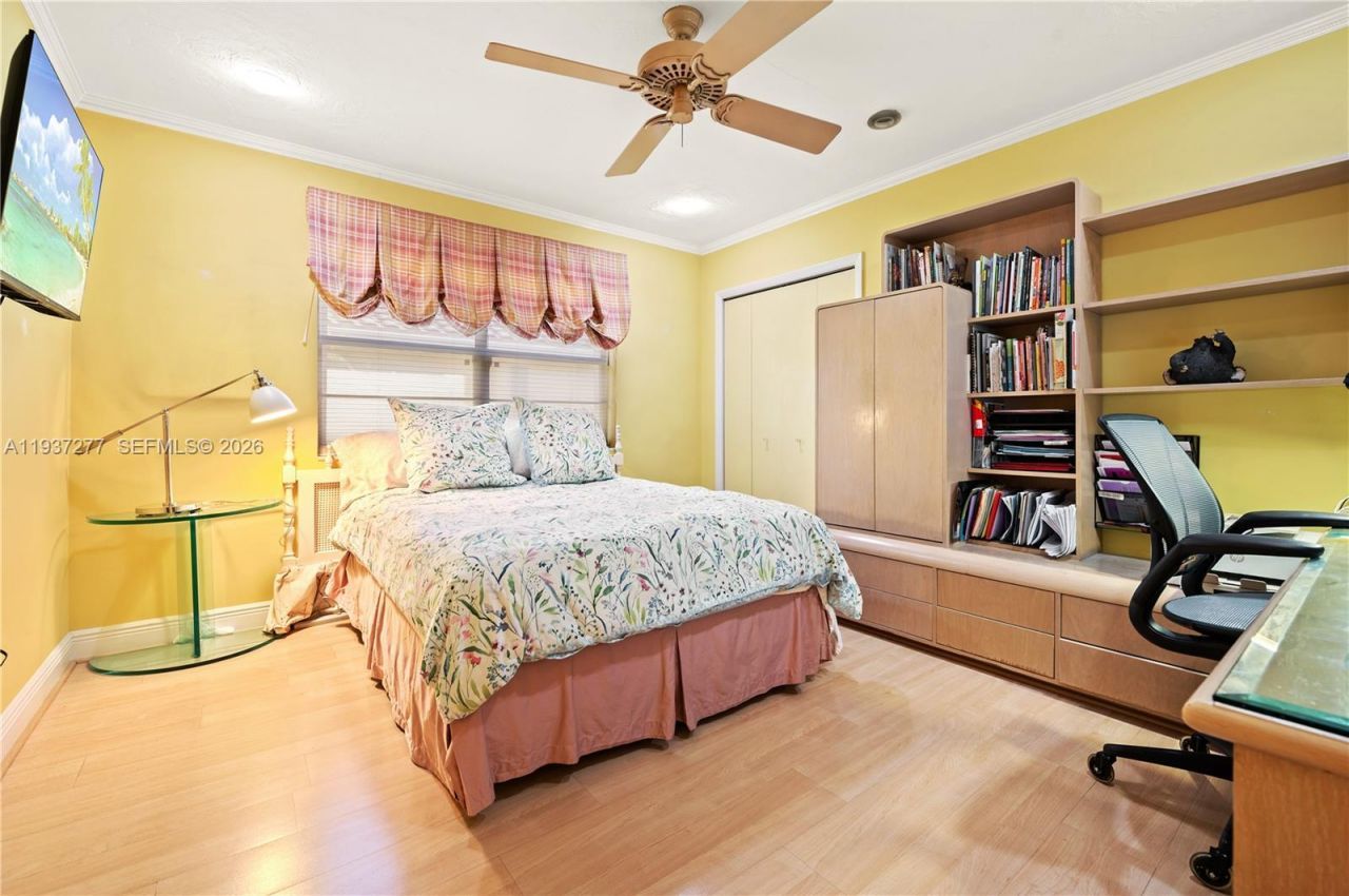 2100 NE 211th Ter., Miami, FL 33179 Photo