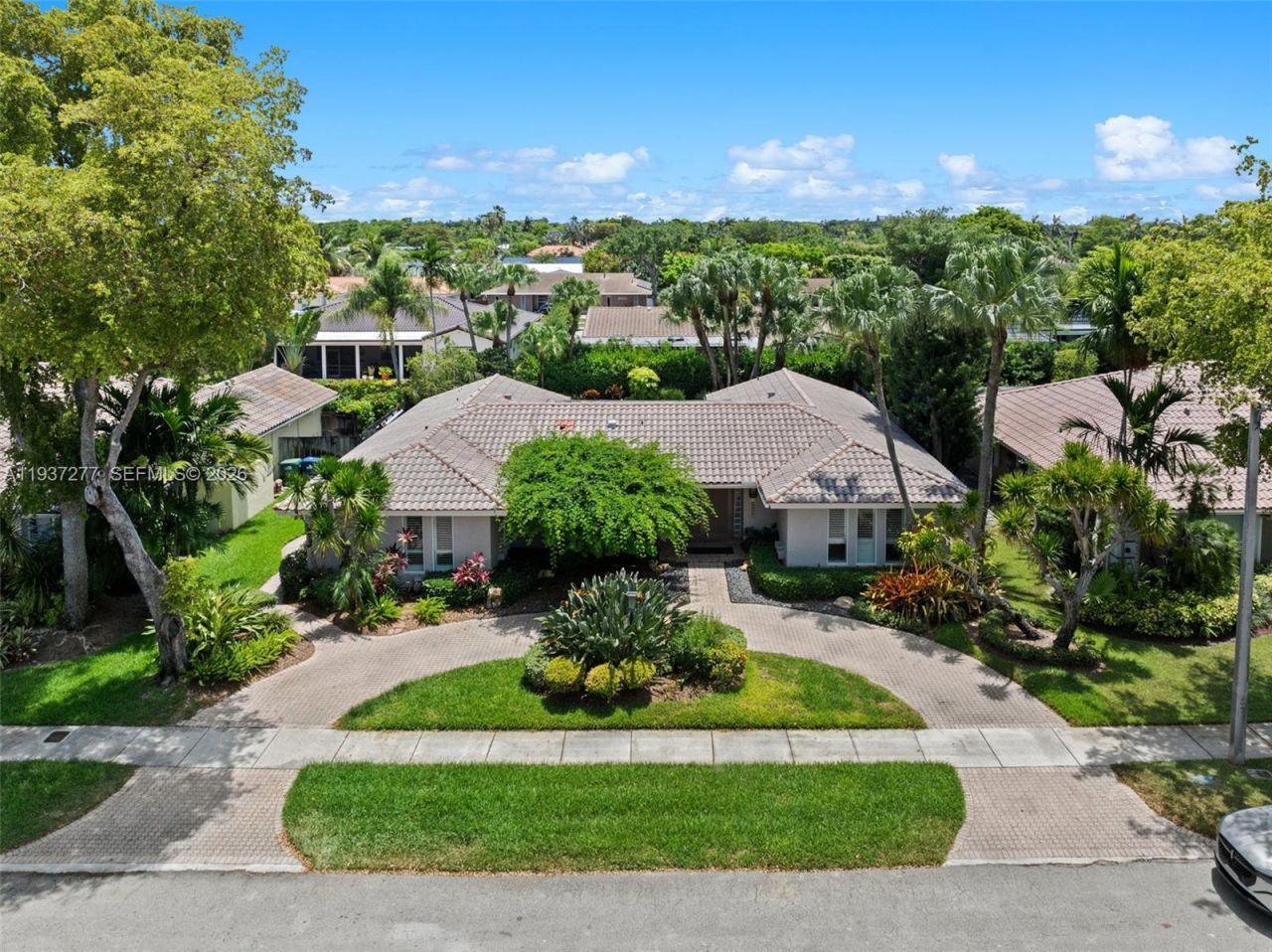 2100 NE 211th Ter., Miami, FL 33179 Photo