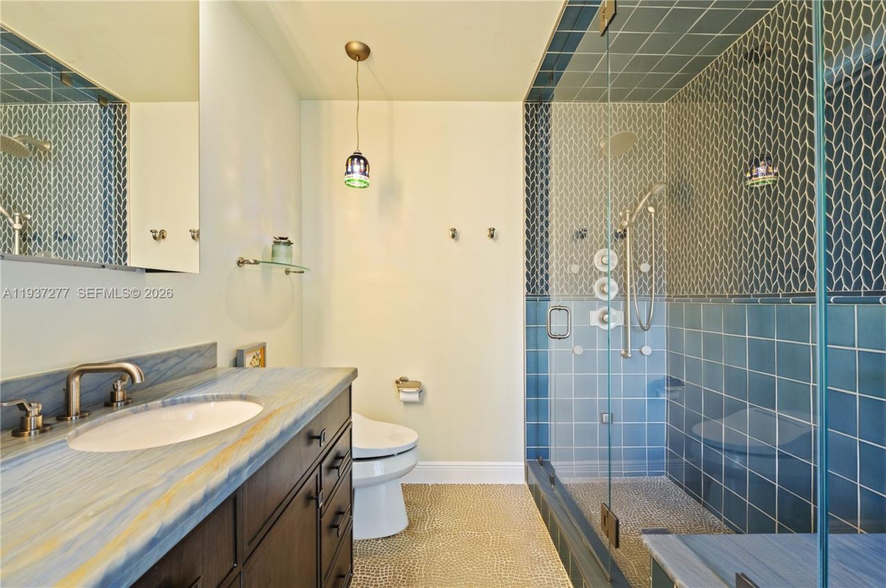 2100 NE 211th Ter., Miami, FL 33179 Photo