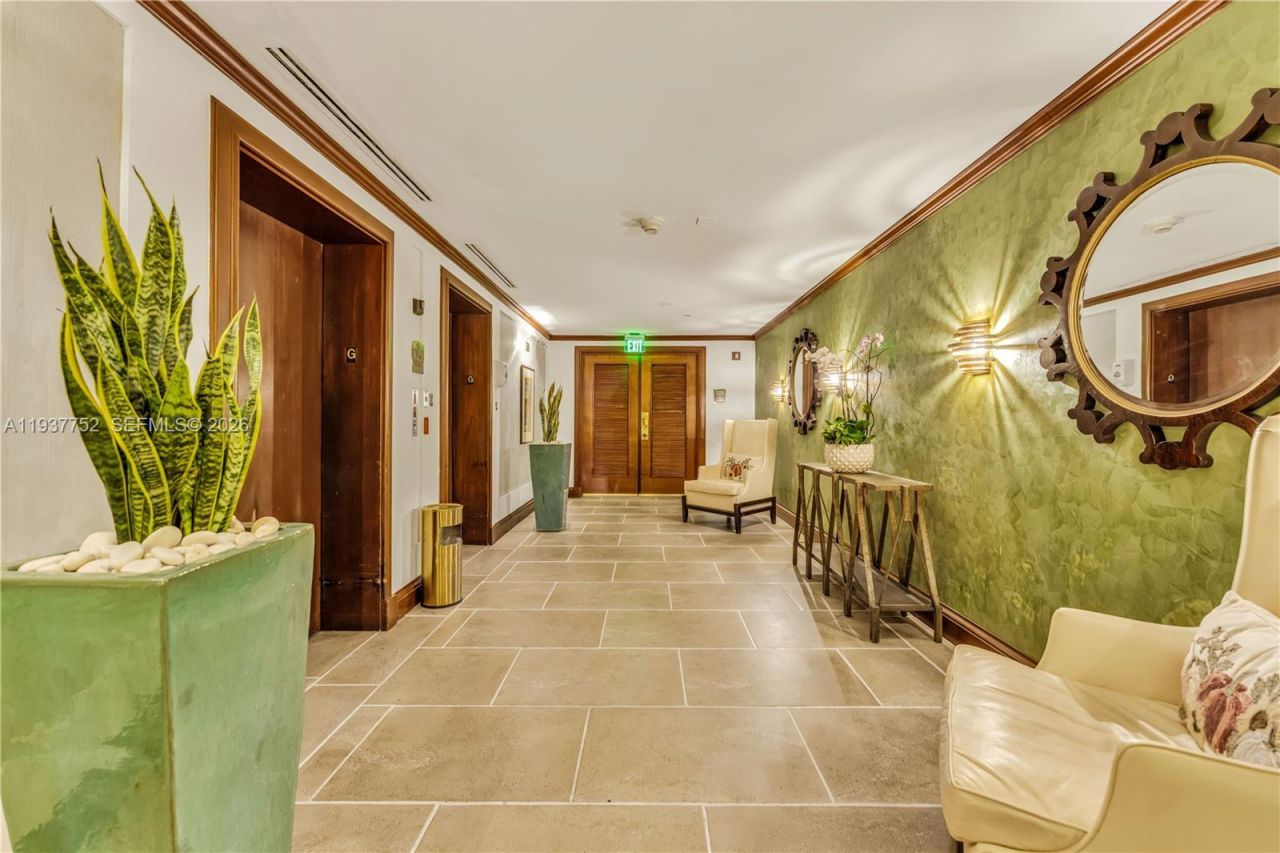 2951 S Bayshore Dr , Unit 717, Miami, FL 33133 Photo