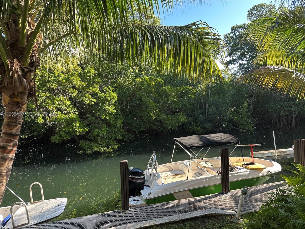 1860 Venice Park Dr, Unit 105, North Miami, FL 33181 Photo