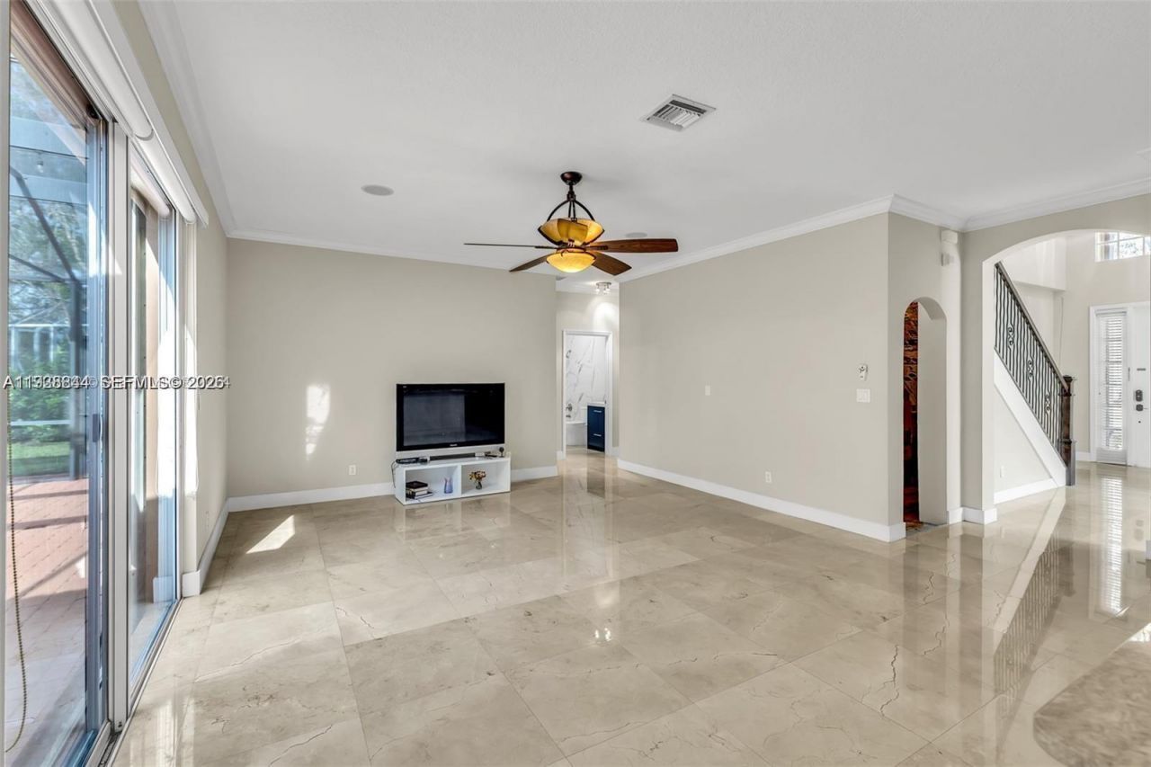 4499 W Whitewater Ave, Weston, FL 33332 Photo