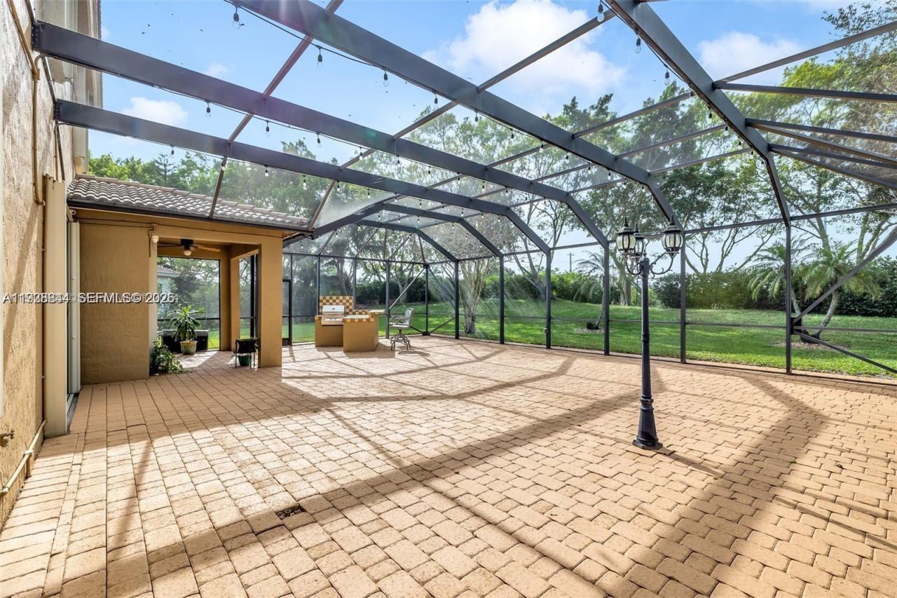 4499 W Whitewater Ave, Weston, FL 33332 Photo