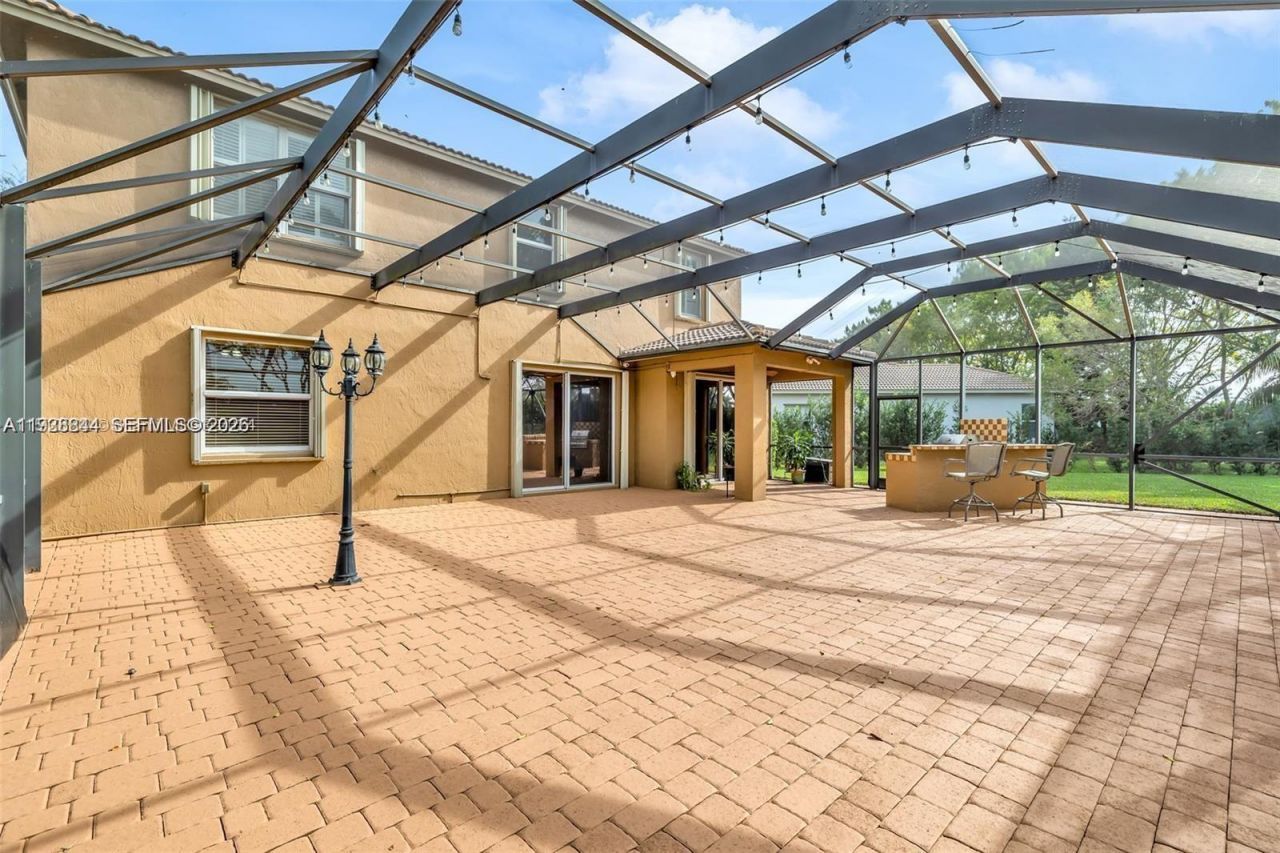 4499 W Whitewater Ave, Weston, FL 33332 Photo