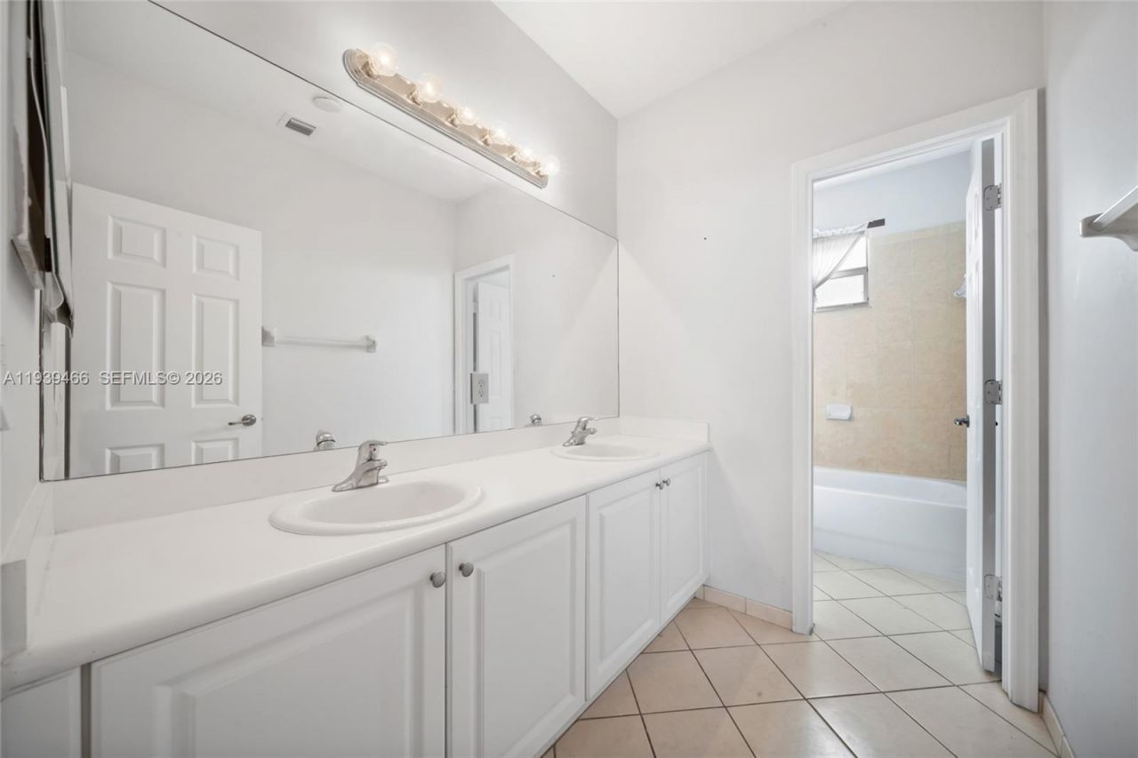 3641 NE 4th St, Homestead, FL 33033 Photo