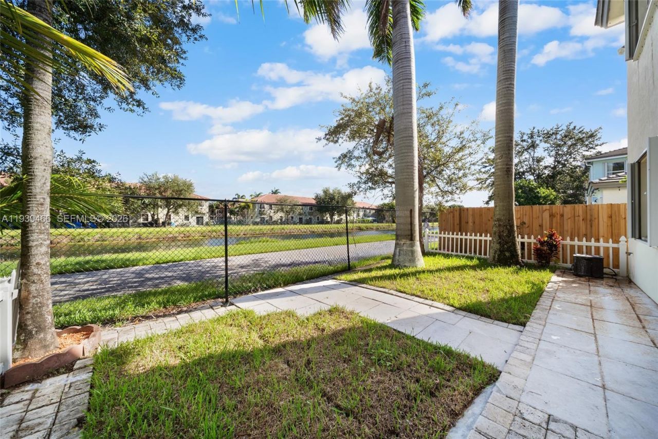 3641 NE 4th St, Homestead, FL 33033 Photo