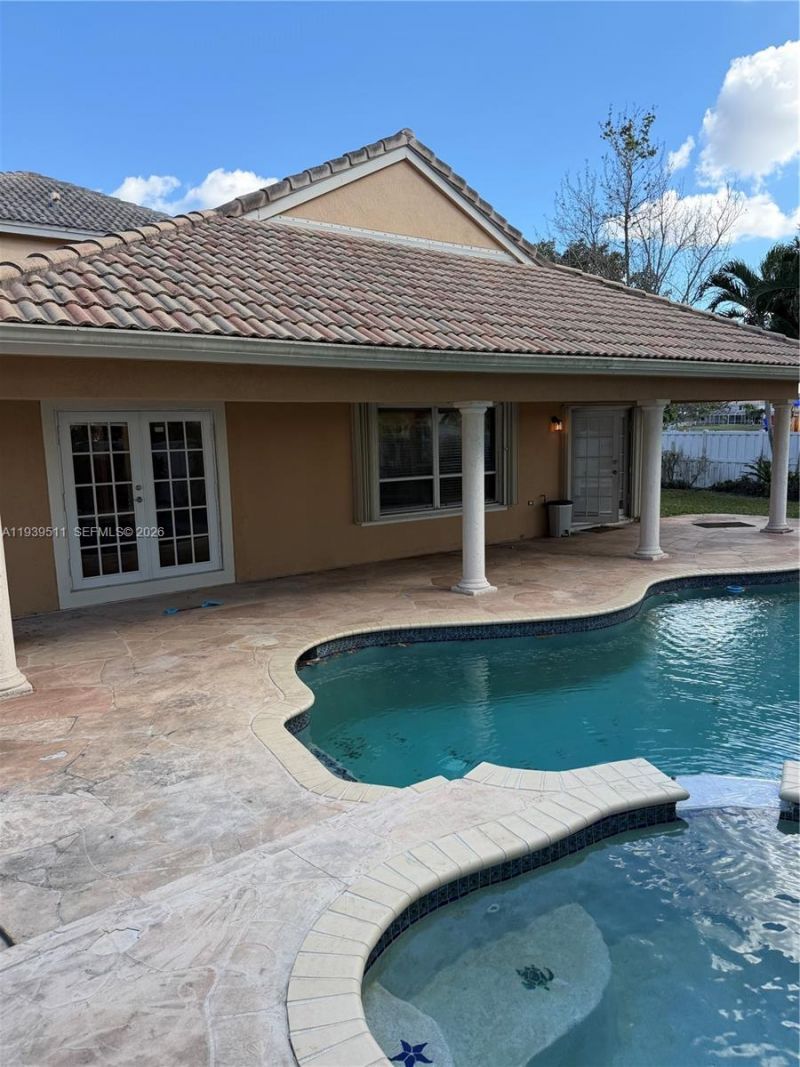 1552 NW 135th Ave, Pembroke Pines, FL 33028 Photo