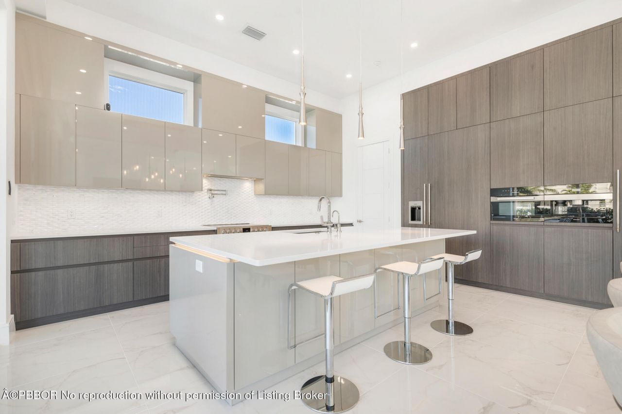 1180 Bimini Lane, Riviera Beach, FL 33404 Photo