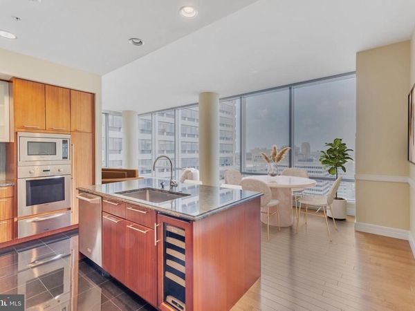 1414 S PENN SQUARE, Unit 27F, PHILADELPHIA, PA 19102