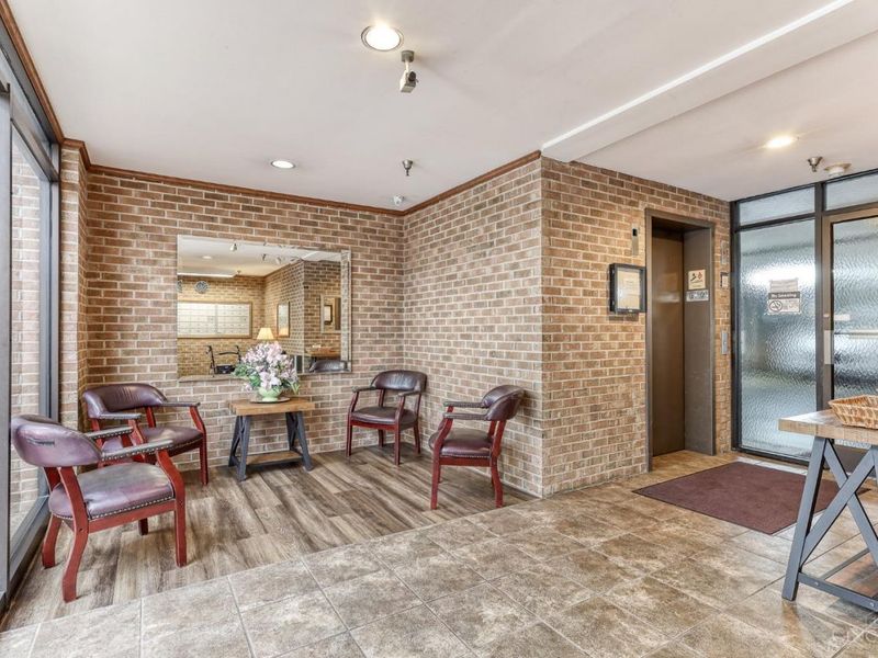 3004 Glenmore Avenue, Unit 104, Cincinnati, OH 45238 Photo 3