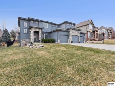 3754 S 197 Street, Omaha, NE 68130