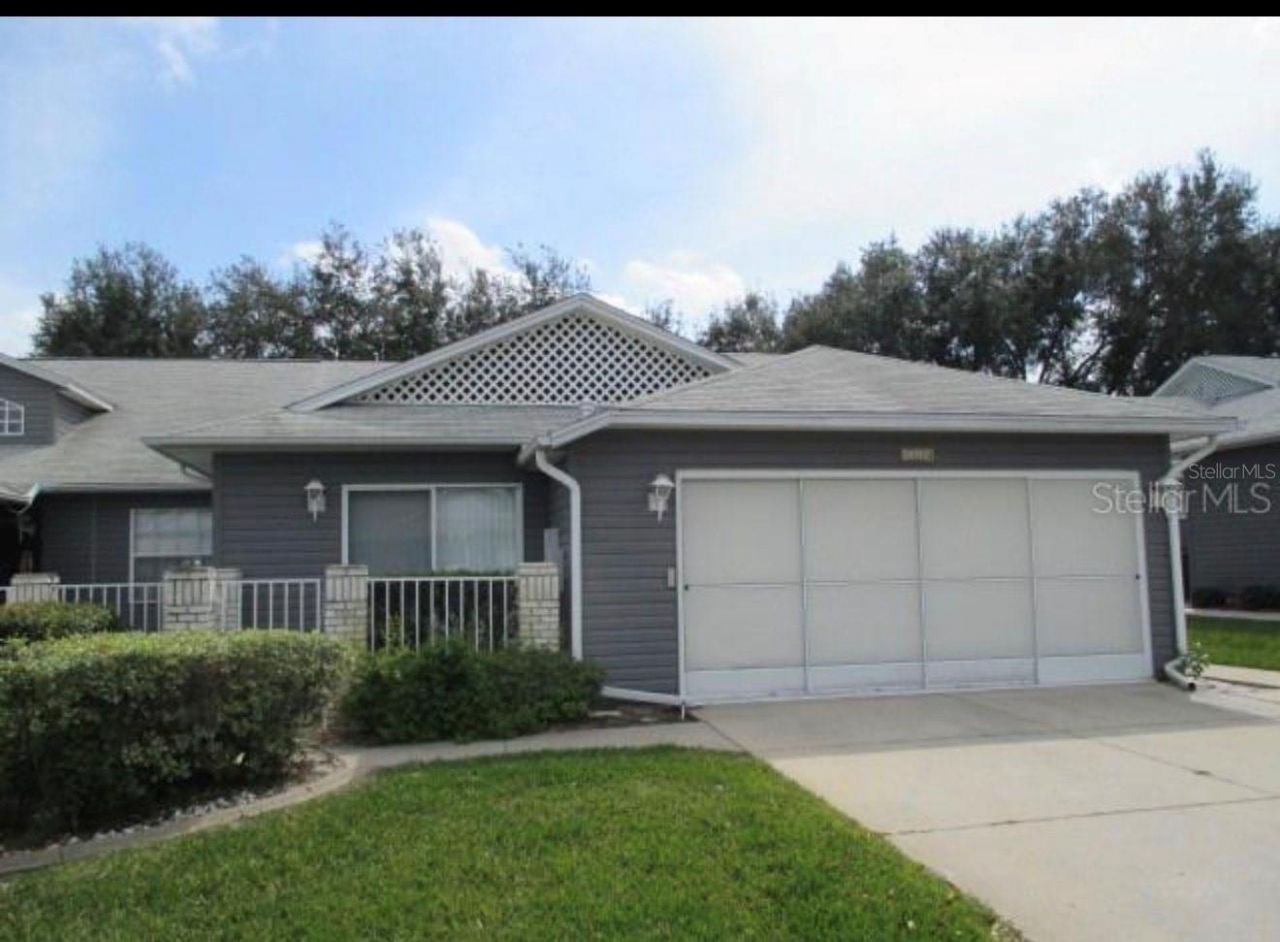 26707 Cash Court, Leesburg, FL 34748