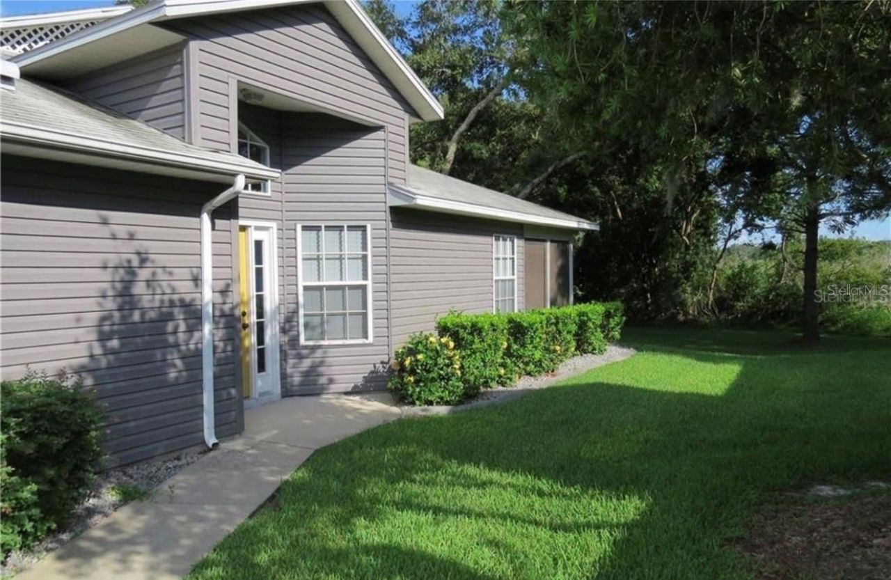 26707 Cash Court, Leesburg, FL 34748