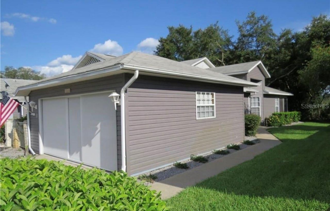 26707 Cash Court, Leesburg, FL 34748