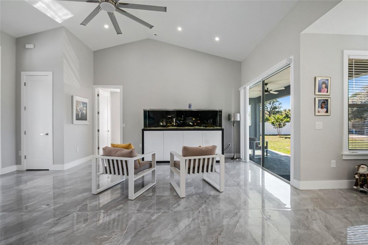 2502 Lake Front Drive, Lake Wales, FL 33898 Photo