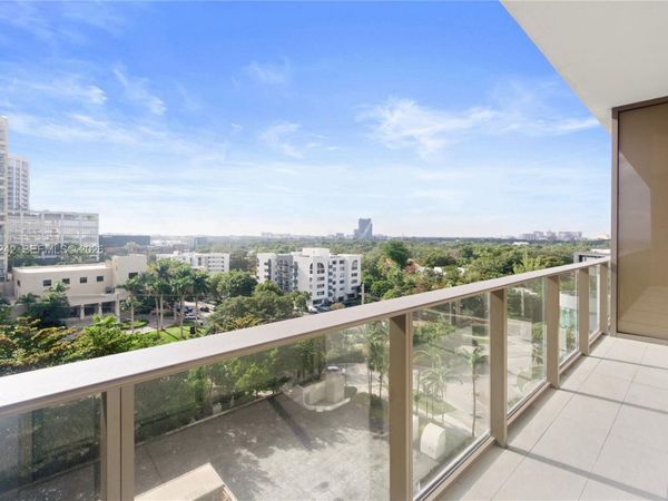 2678 Tigertail Ave, Unit 715, Miami, FL 33133