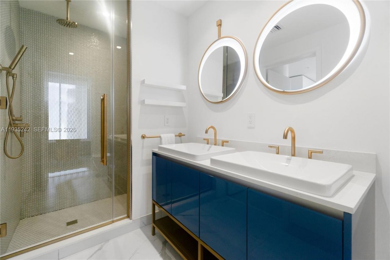 2678 Tigertail Ave, Unit 715, Miami, FL 33133 Photo