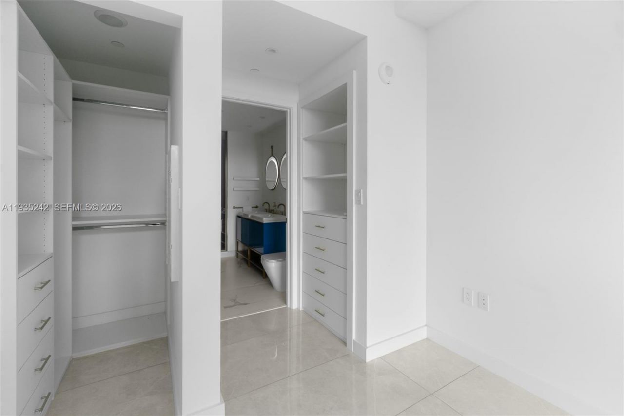 2678 Tigertail Ave, Unit 715, Miami, FL 33133 Photo