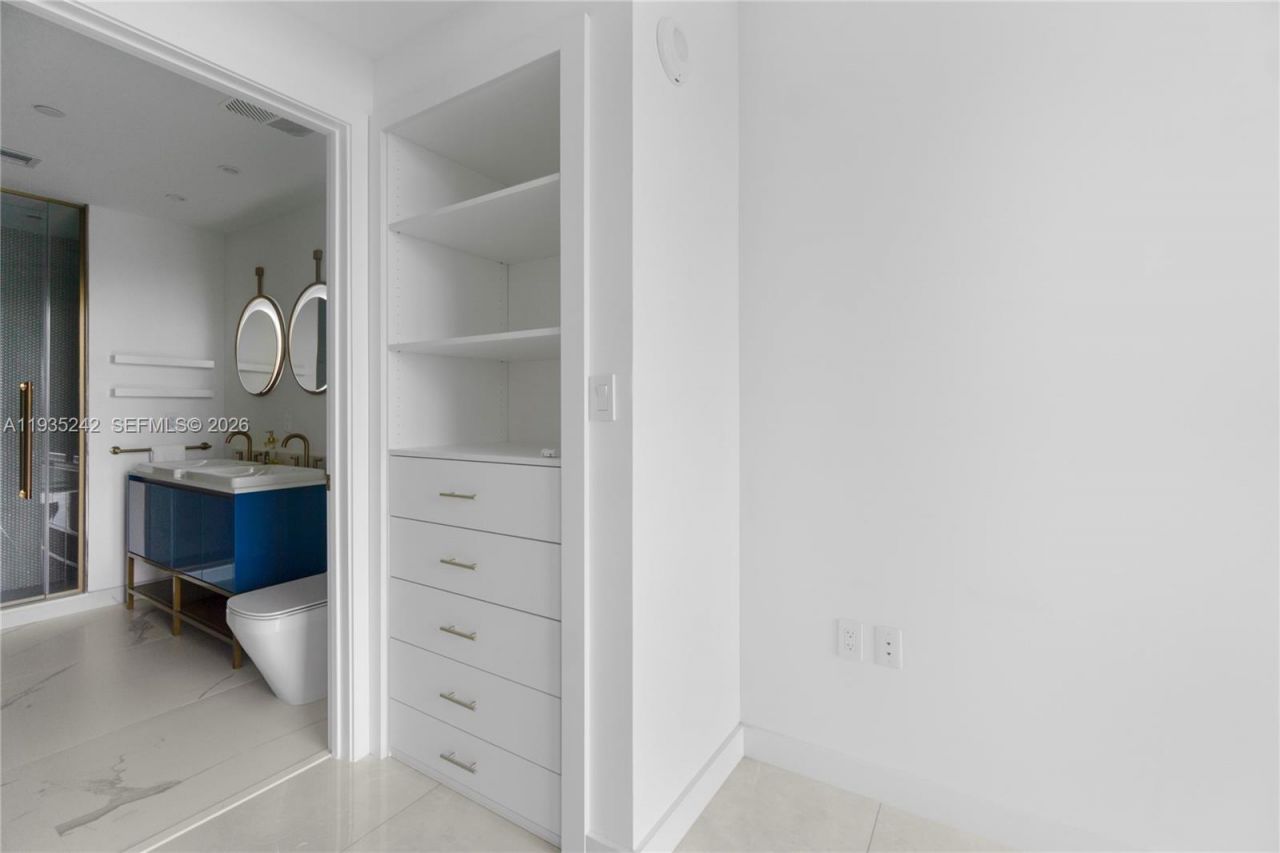 2678 Tigertail Ave, Unit 715, Miami, FL 33133 Photo