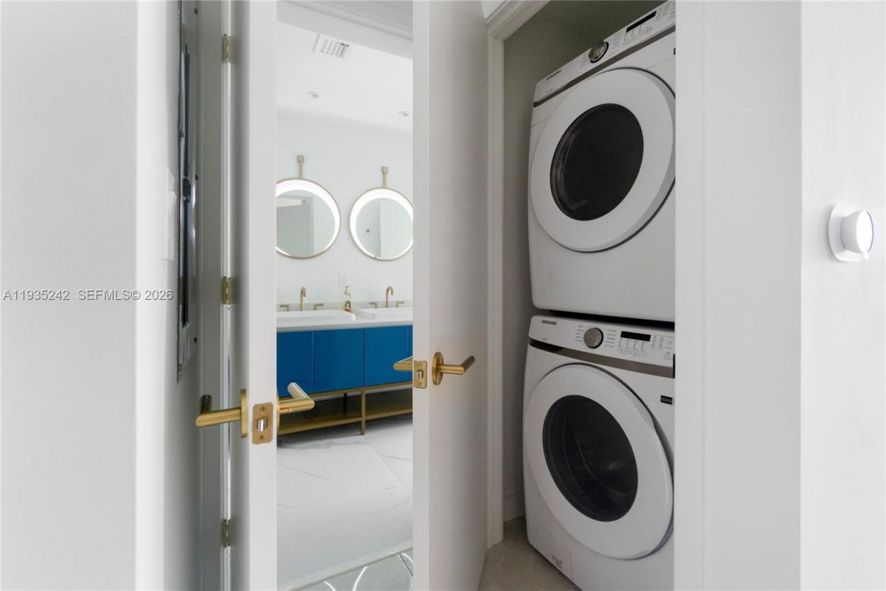 2678 Tigertail Ave, Unit 715, Miami, FL 33133 Photo