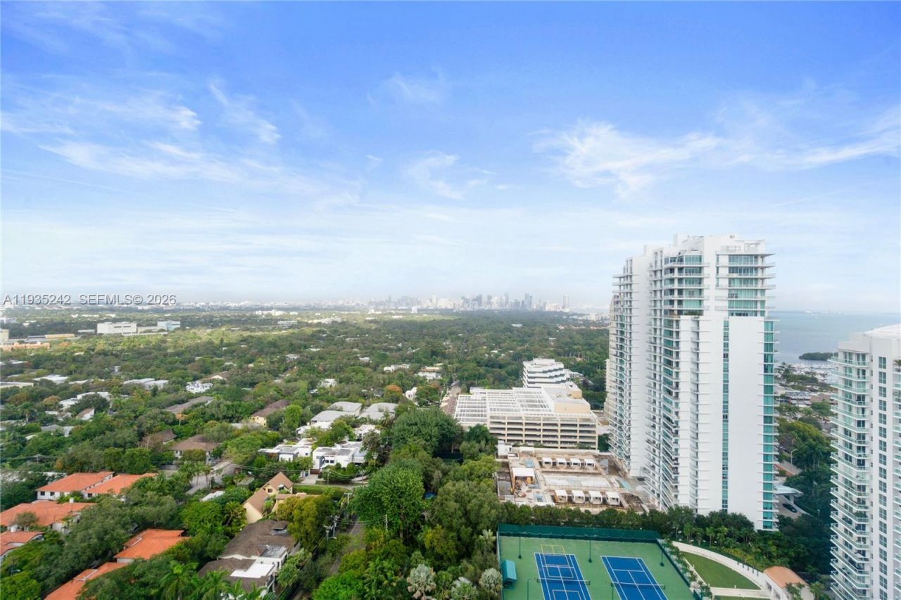 2678 Tigertail Ave, Unit 715, Miami, FL 33133 Photo