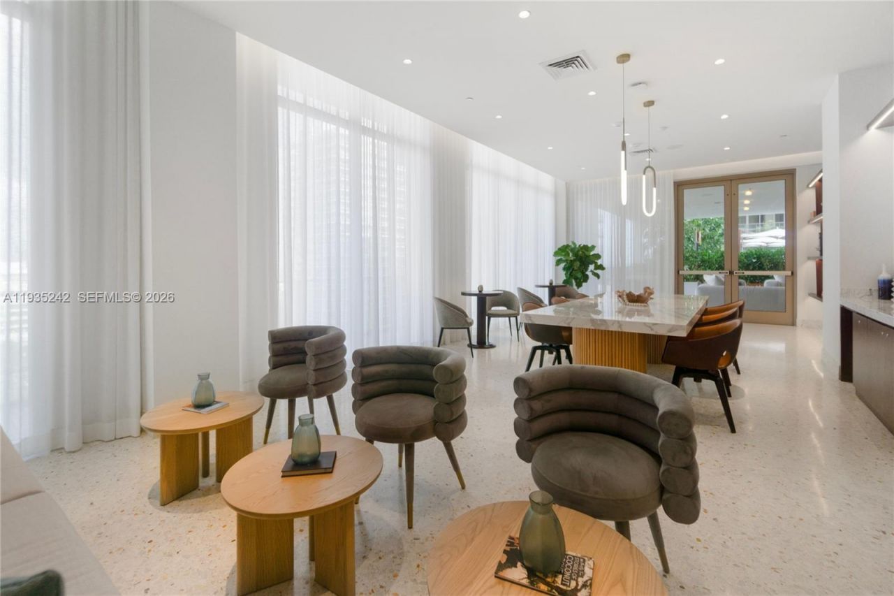 2678 Tigertail Ave, Unit 715, Miami, FL 33133 Photo