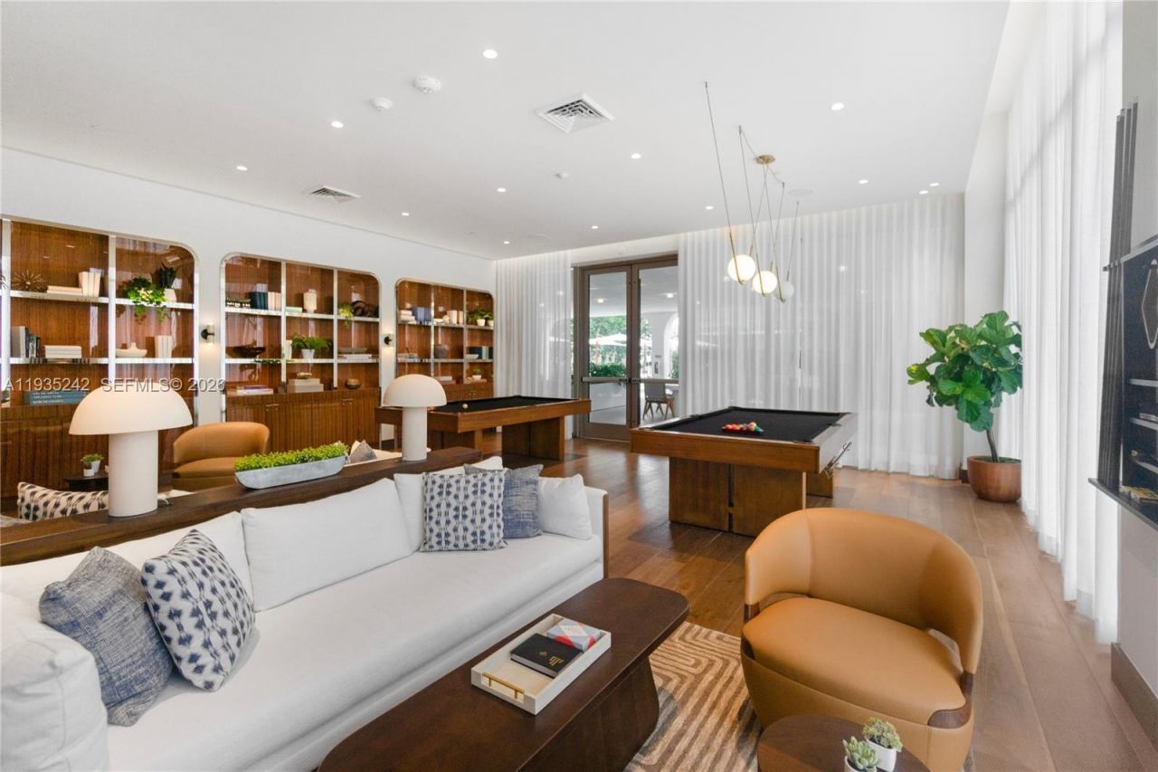 2678 Tigertail Ave, Unit 715, Miami, FL 33133 Photo