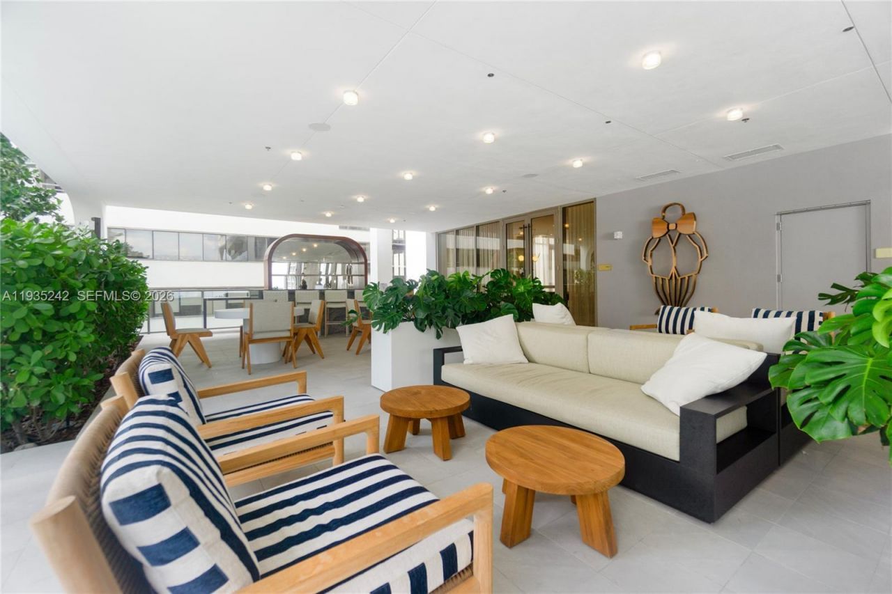 2678 Tigertail Ave, Unit 715, Miami, FL 33133 Photo