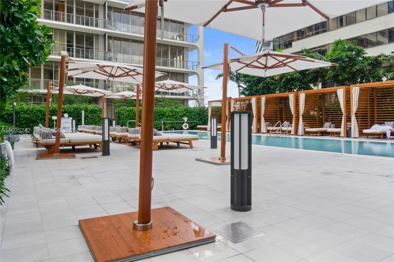 2678 Tigertail Ave, Unit 715, Miami, FL 33133 Photo