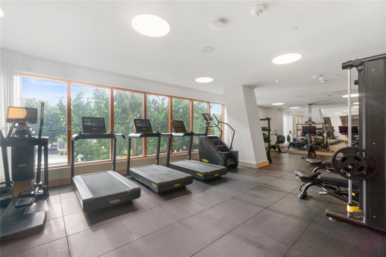 2678 Tigertail Ave, Unit 715, Miami, FL 33133 Photo