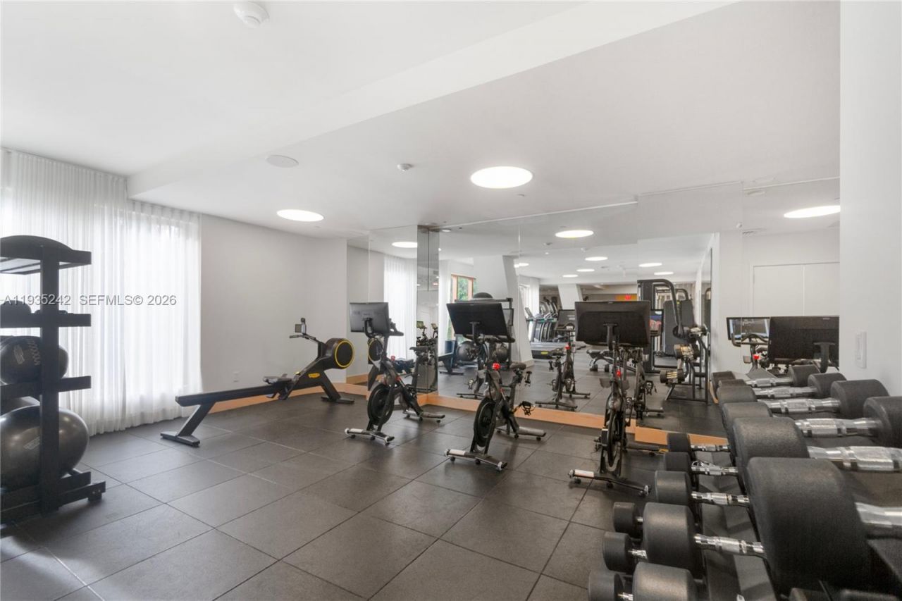 2678 Tigertail Ave, Unit 715, Miami, FL 33133 Photo