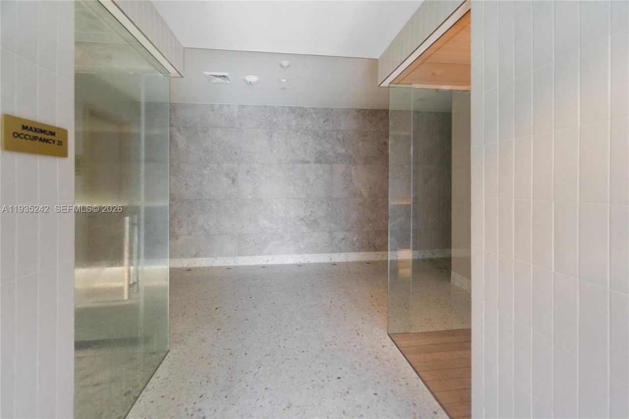 2678 Tigertail Ave, Unit 715, Miami, FL 33133 Photo