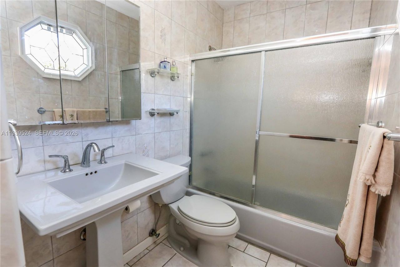 1412 Hollywood Blvd, Hollywood, FL 33020 Photo