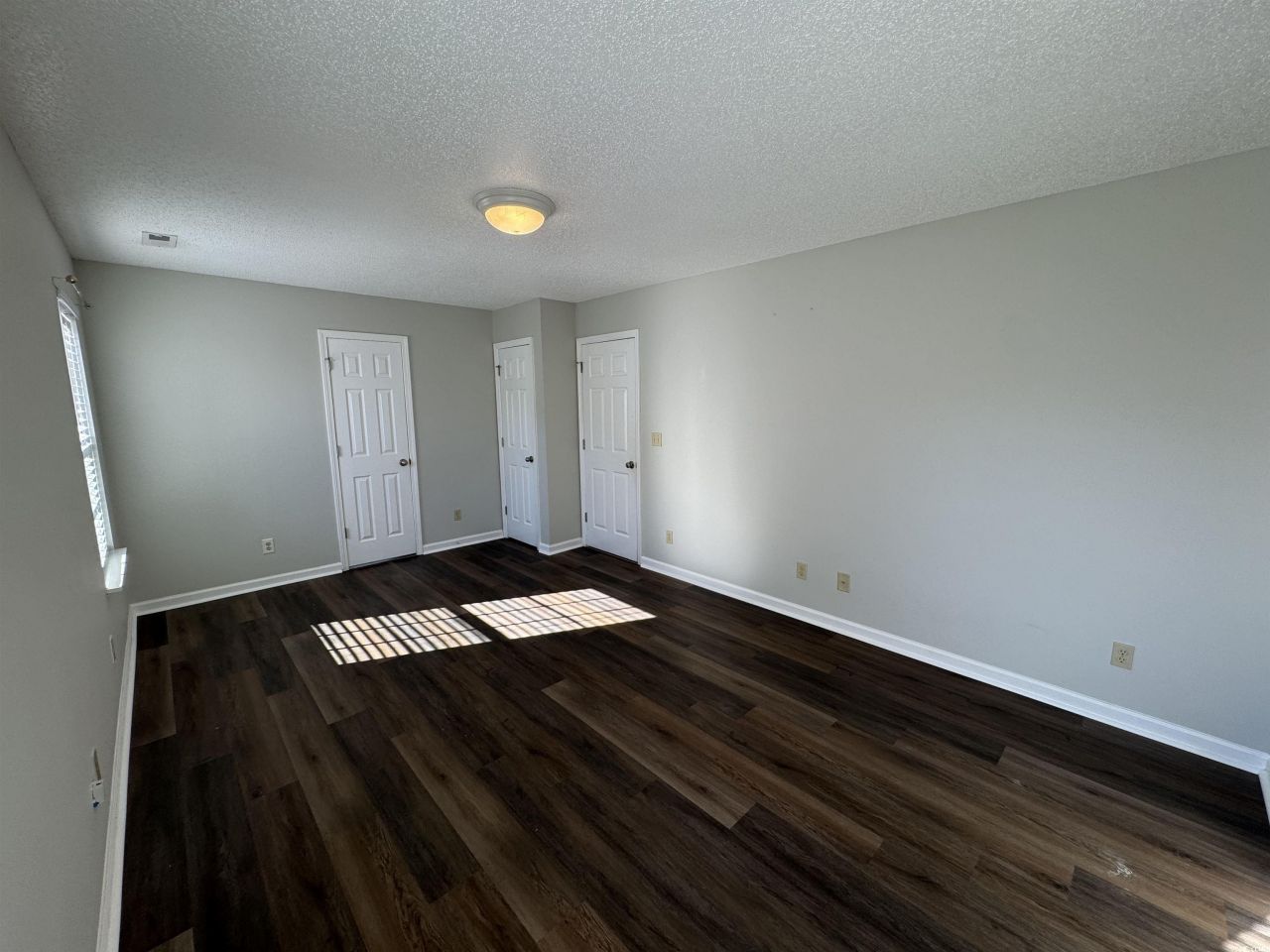 408 Chesterfield Ct. Photo 13